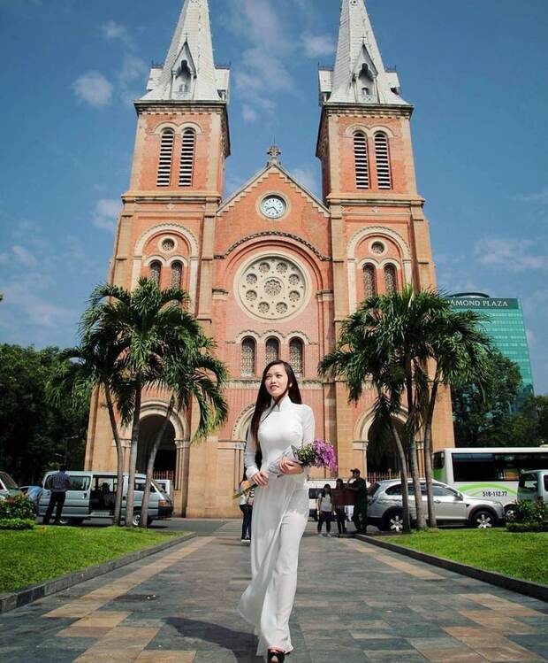 Kinh nghiệm du lịch Sài Gòn - Nhà thờ Đức Bà